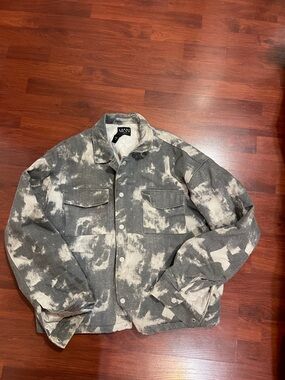 MAN Oversized Gray & Cream Tie-Dye Shirt Jacket